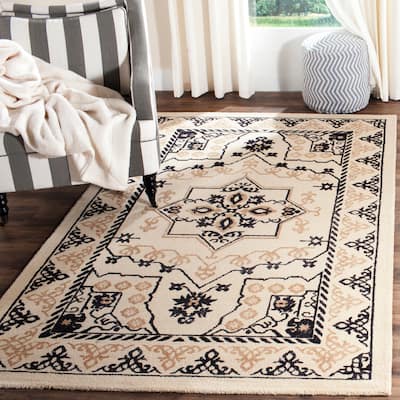 SAFAVIEH Handmade Restoration Vintage Boho Hugrin Oriental Wool Rug