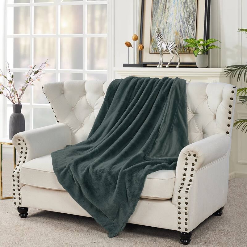 Home Soft Things FoxFauxFur Throw 50"x60"/60"x80"