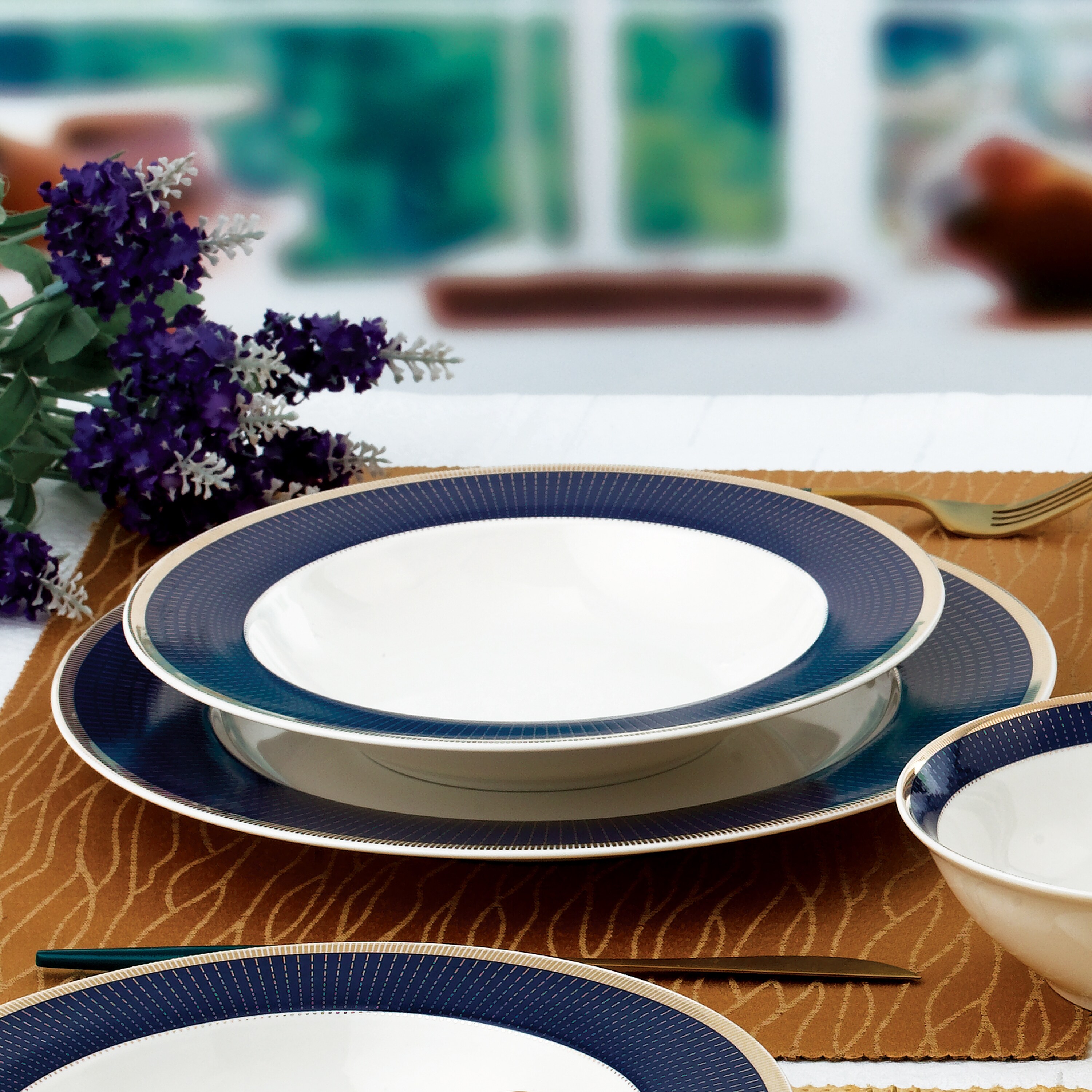 24 Piece Dinnerware Set-Bone China, Service for 4 by Lorren Home