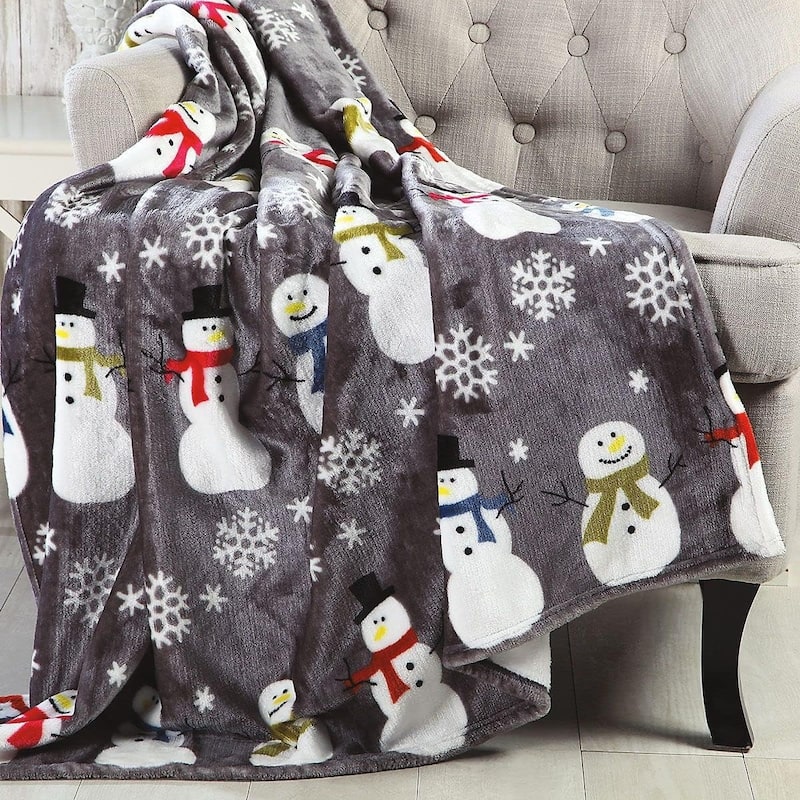 Décor&More Home Essentials Christmas Throw