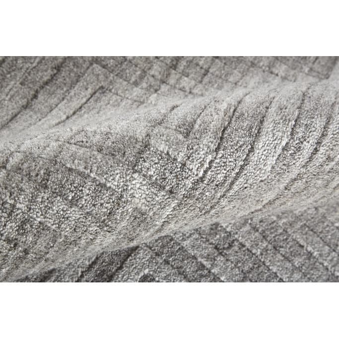 Vewag Traditional Woven Area Rug By HomeRoots - 2' x 3'