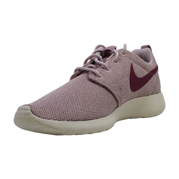 nike women's roshe one shoes