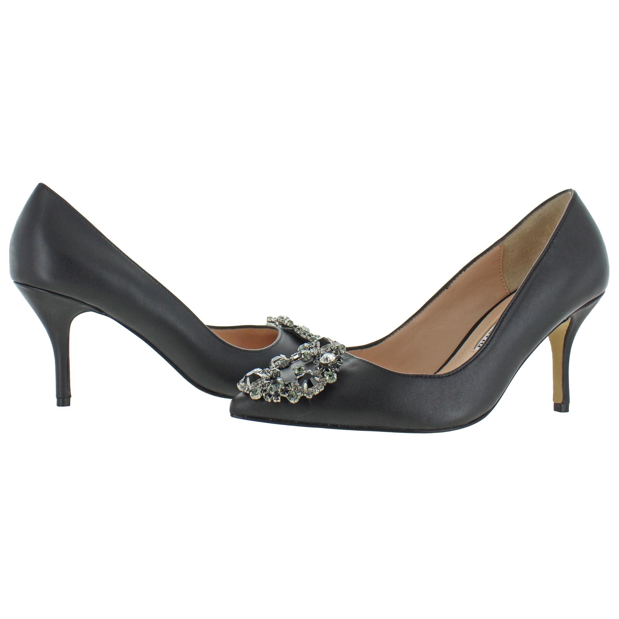 womens slip on pumps