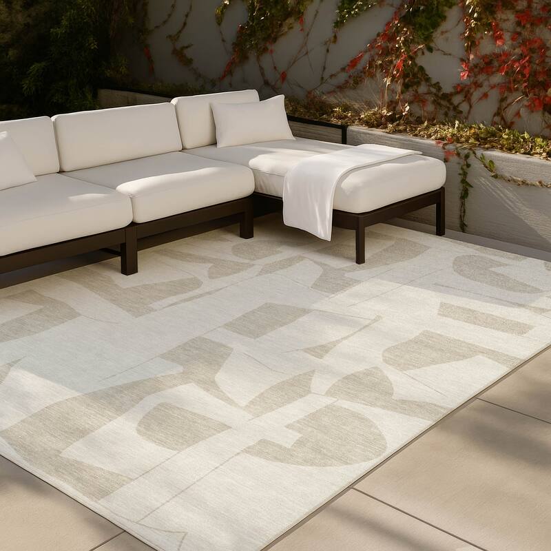 Machine Washable Indoor/ Outdoor Modern Creede Chantille Rug