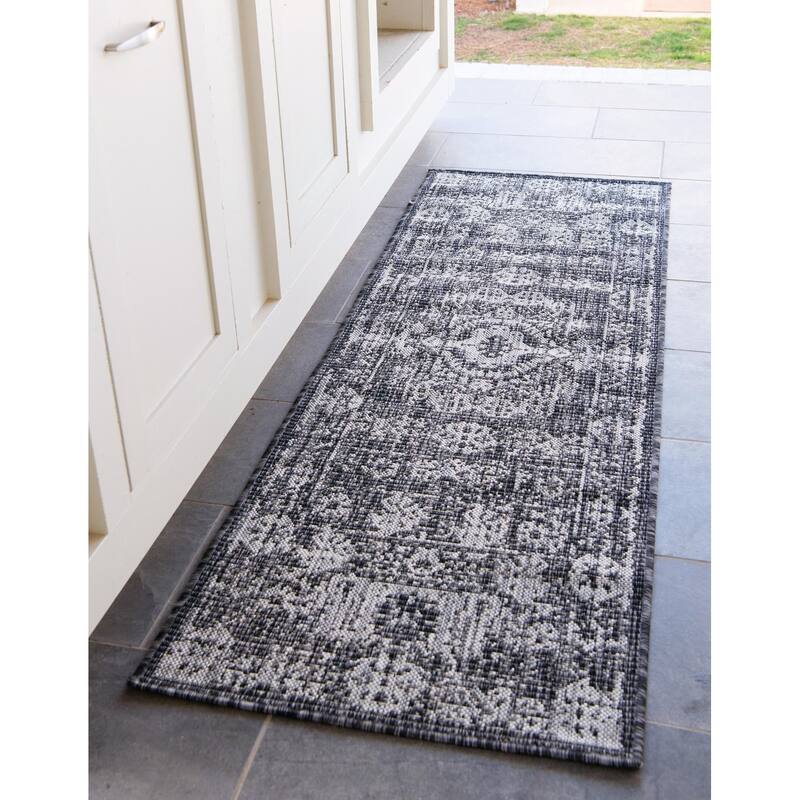 Outdoor Nirie Collection Area Rug - Charcoal Gray - 2'2"x6'