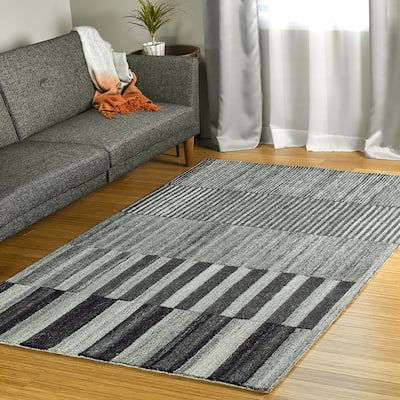 Alzada Charcoal Wool Hand Tufted Area Rug