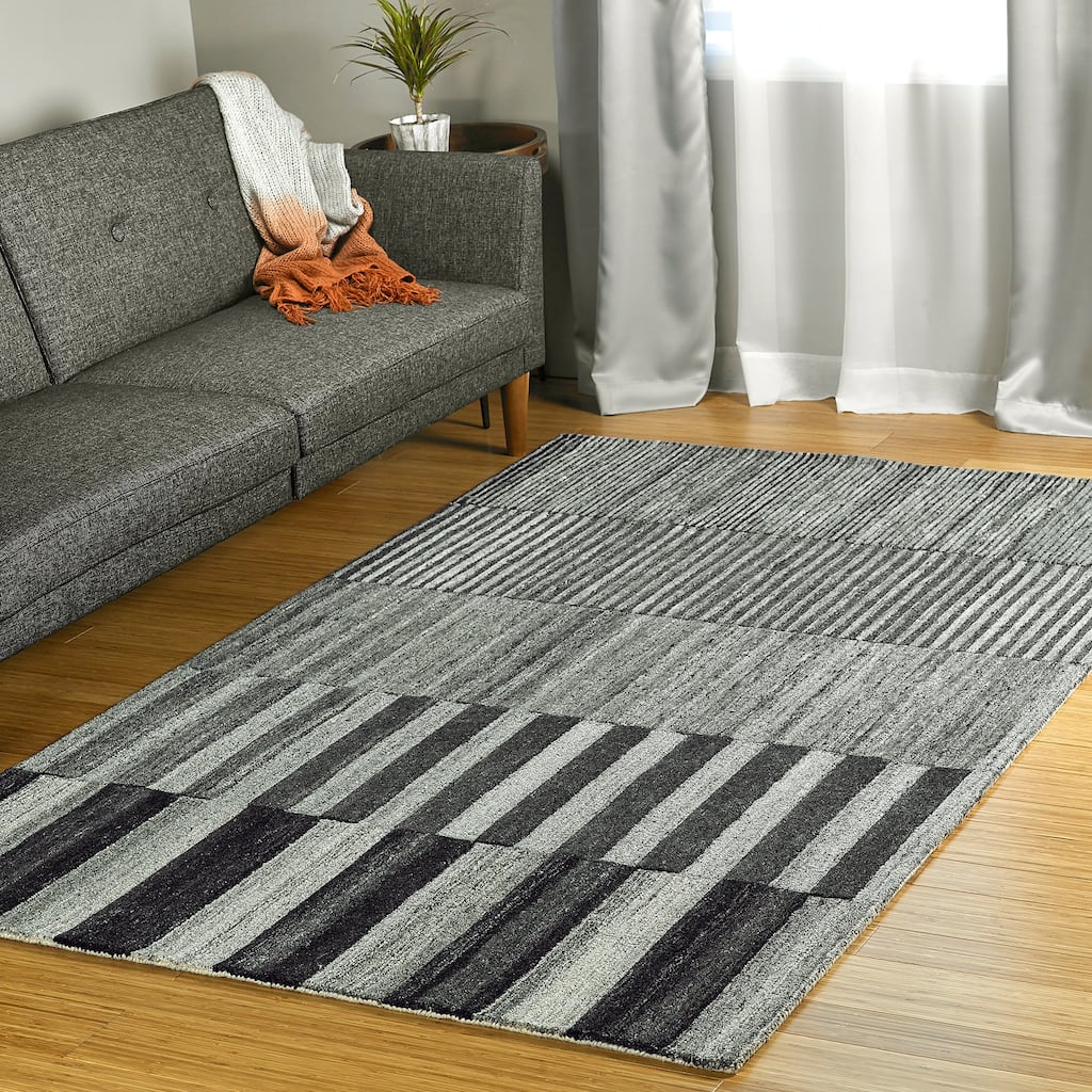 Alzada Charcoal Wool Hand Tufted Area Rug