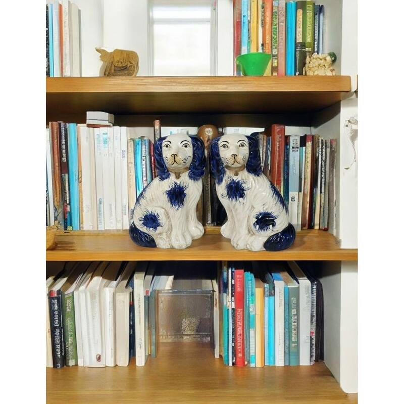 Gerald 2-Piece Ceramic Decorative Staffordshire Dog Figurine