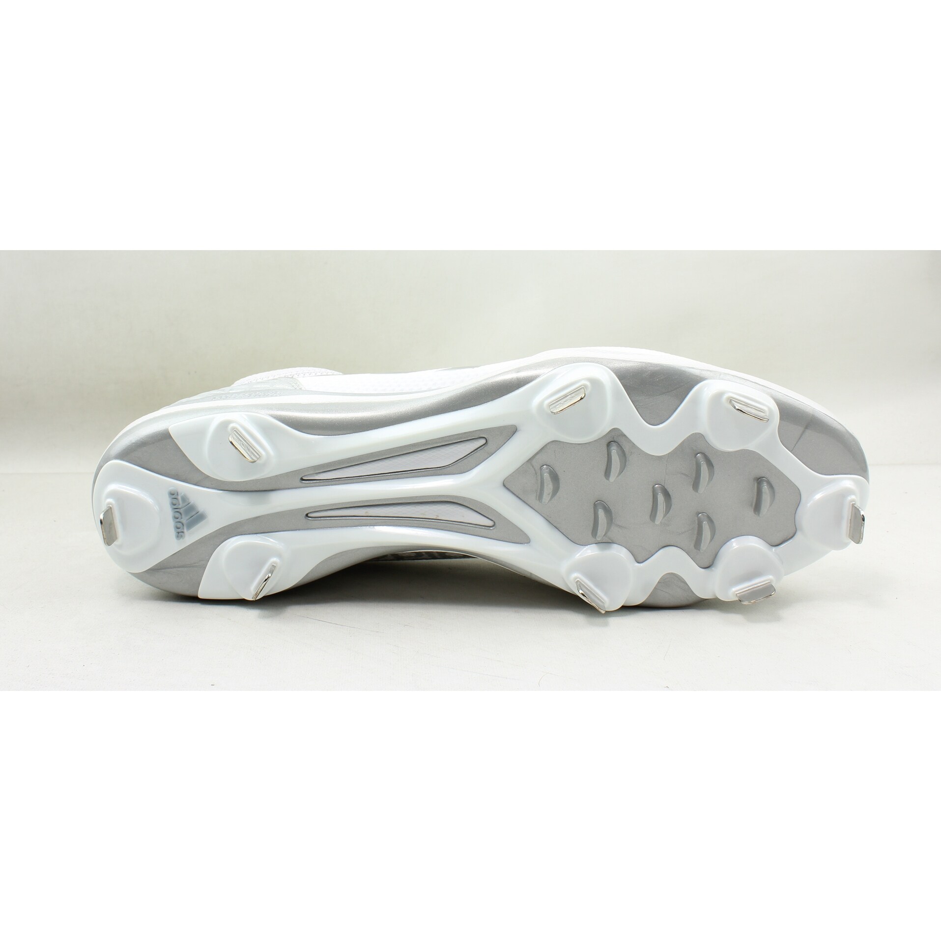 size 16 track spikes