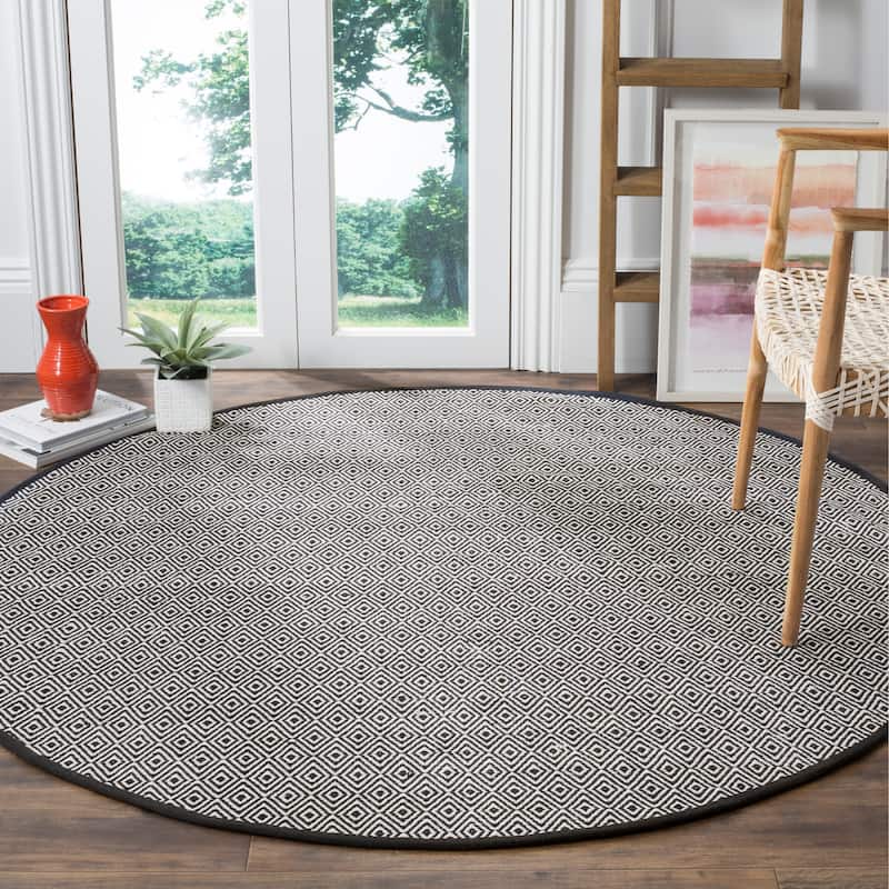 SAFAVIEH, Handmade Flatweave Montauk Brice Casual Cotton Rug - 4' Round - Ivory/Navy
