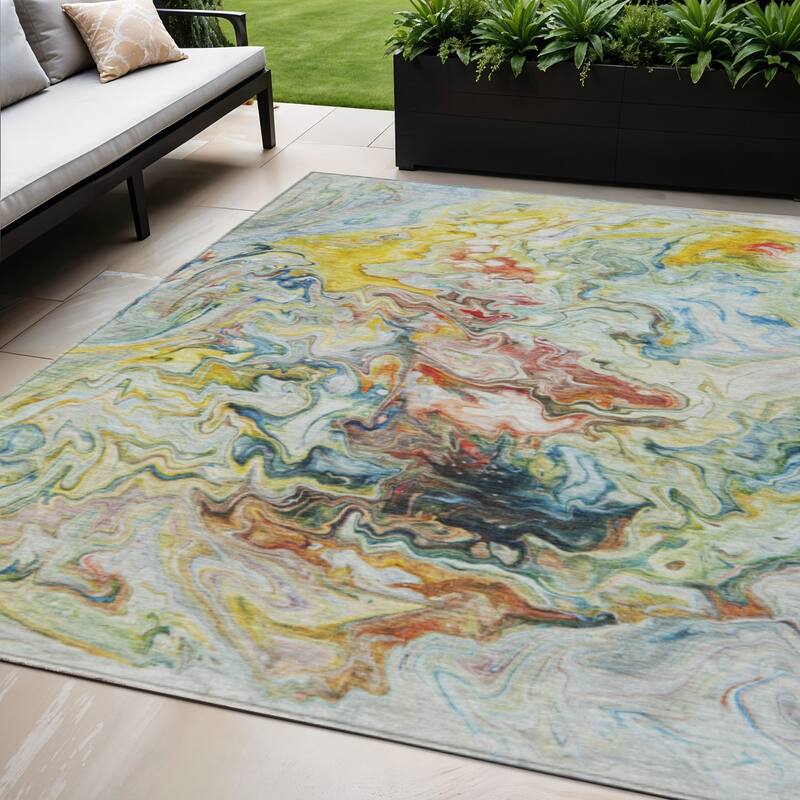 HomeRoots Abstract Transitional Rectangle Outdoor Rug - 5' X 8'