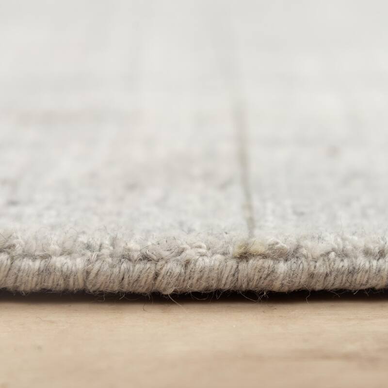 Alora Decor Chic Hand Loomed Abstract Lined Rug