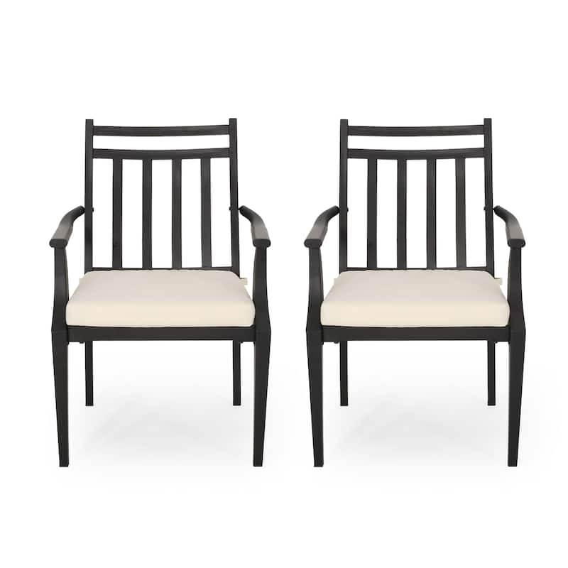 Stylish and Comfortable Outdoor Seating