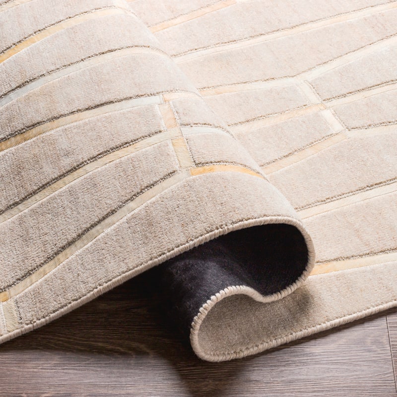 Shamita Handmade Modern Farmhouse Hair-on-hide Area Rug