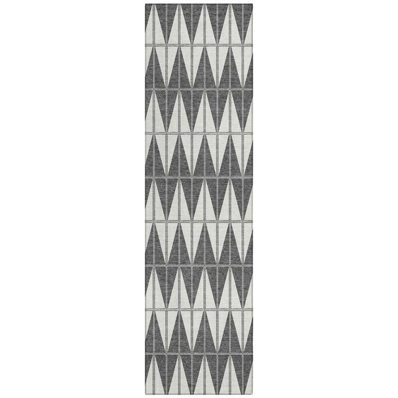 Machine Washable Indoor/ Outdoor Modern Zeke Chantille Rug