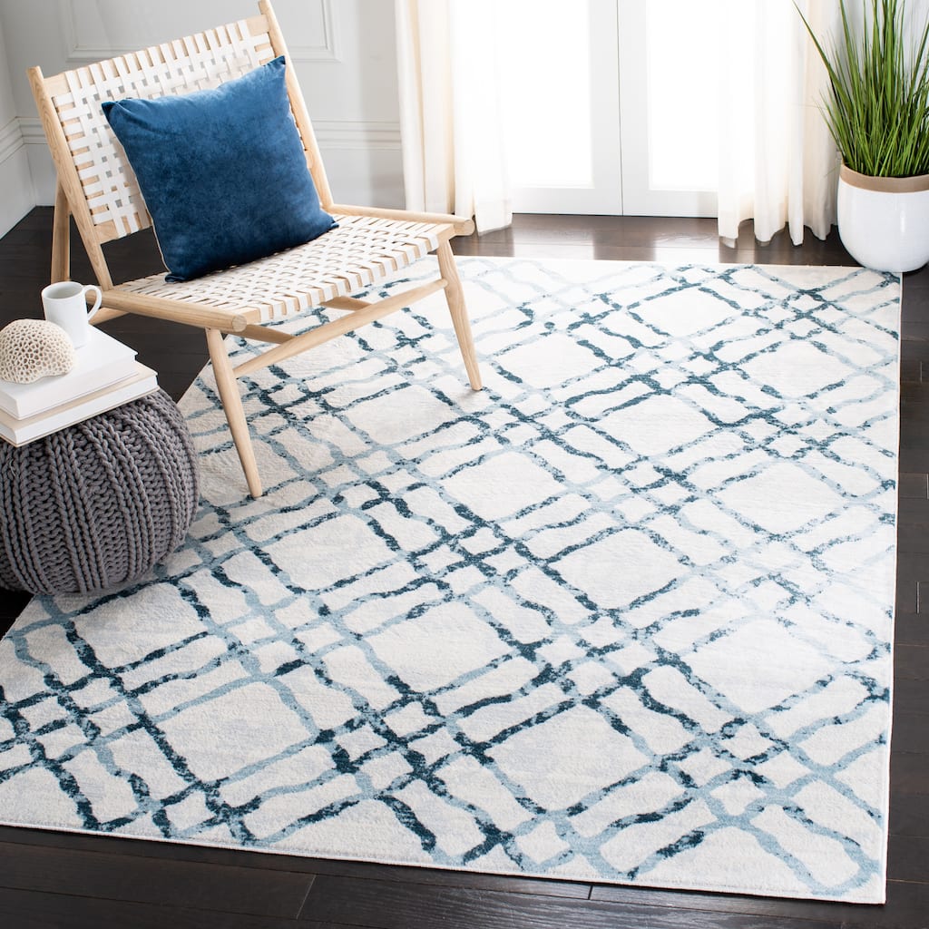 SAFAVIEH Isabella Bethany Trellis Distressed Rug
