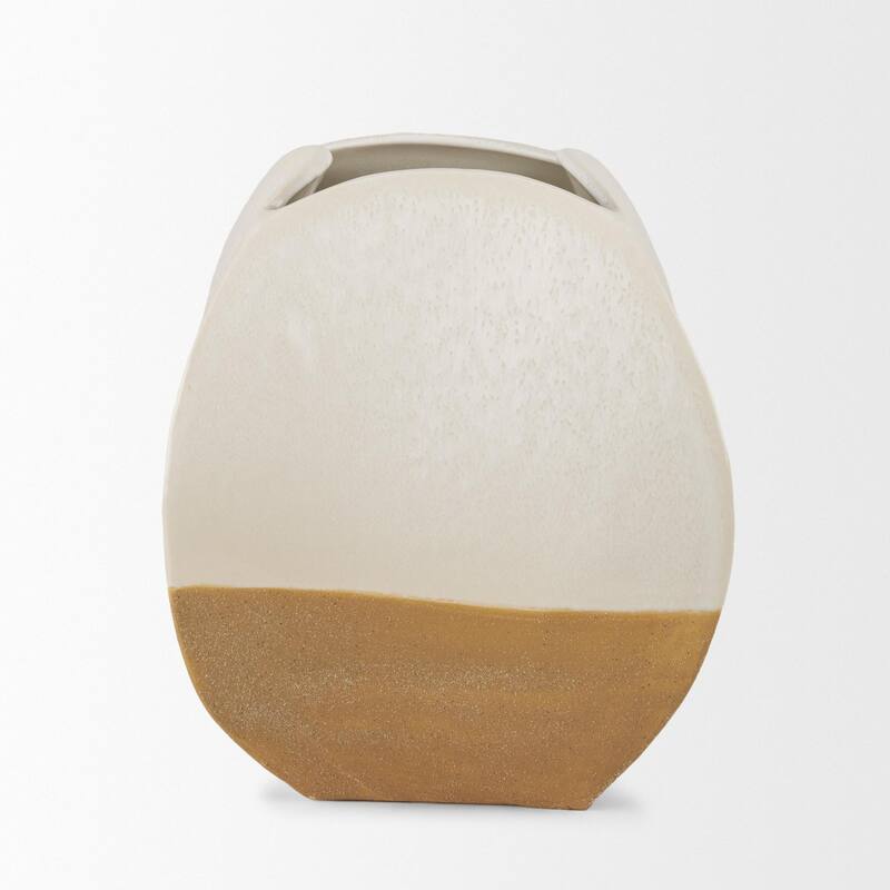 Vania Short Off White Texture Vase