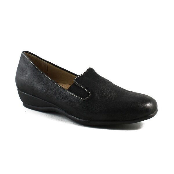 black loafers size 6