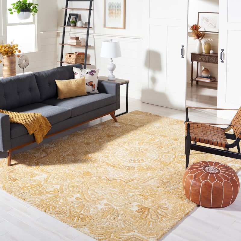 SAFAVIEH Handmade Marquee Genta Modern Medallion Wool Rug - 8' x 10' - Yellow/Ivory - Rectangle