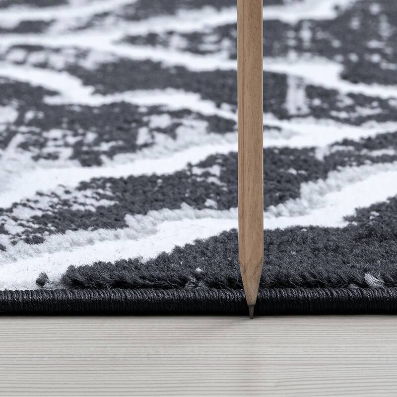 Wyman Farmhouse Geometric Indoor Area Rug