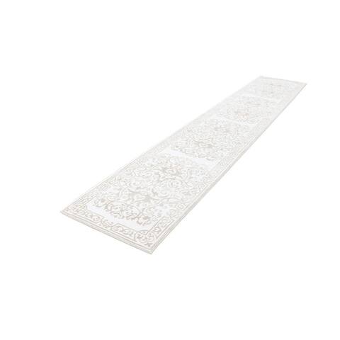 Traditional Wralvale Collection Area Rug