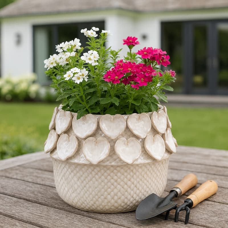 Stylish Ceramic Planter with Sculptural Leaf Heart Details - Ivory - 10.0"