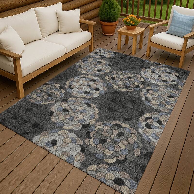 Machine Washable Indoor/ Outdoor Mosaic Cluster Chantille Rug - Black - 5' x 7'6"