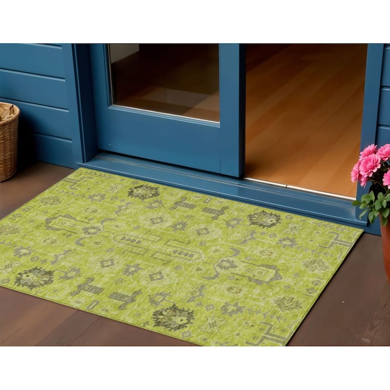 HomeRoots Oriental Traditional Rectangle Outdoor Rug - 3' x 5'