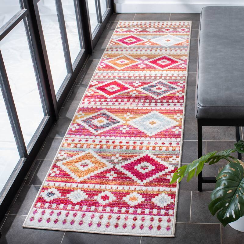 SAFAVIEH Montage Pelin Indoor/ Outdoor Waterproof Patio Backyard Rug - 2'3" x 8' Runner - Red/Fuchsia