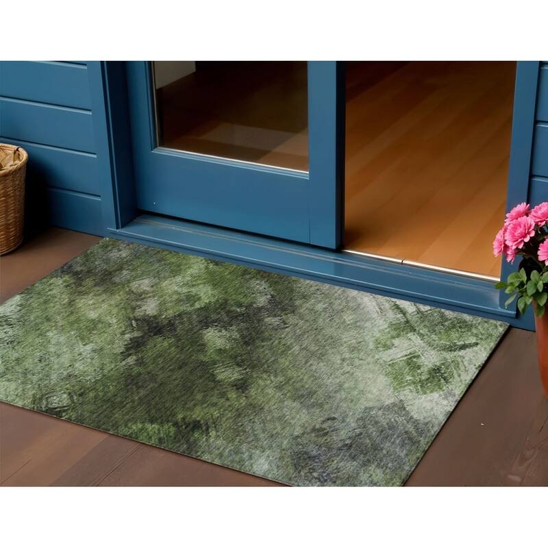 HomeRoots Abstract Transitional Rectangle Outdoor Rug - 3' x 5'