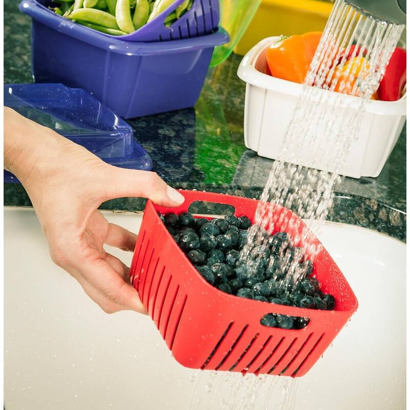 Hutzler 3-in-1 Berry Keeper Colander and Container, Keeps Berries Fresh Longer, 2 Pints