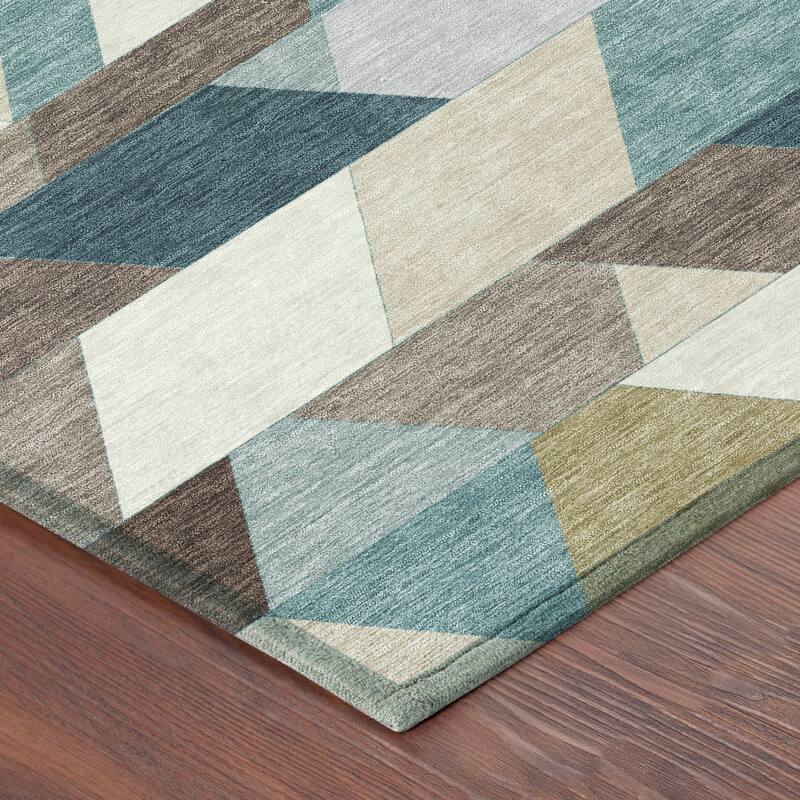 Machine Washable Indoor/ Outdoor Modern DeVaughn Chantille Rug