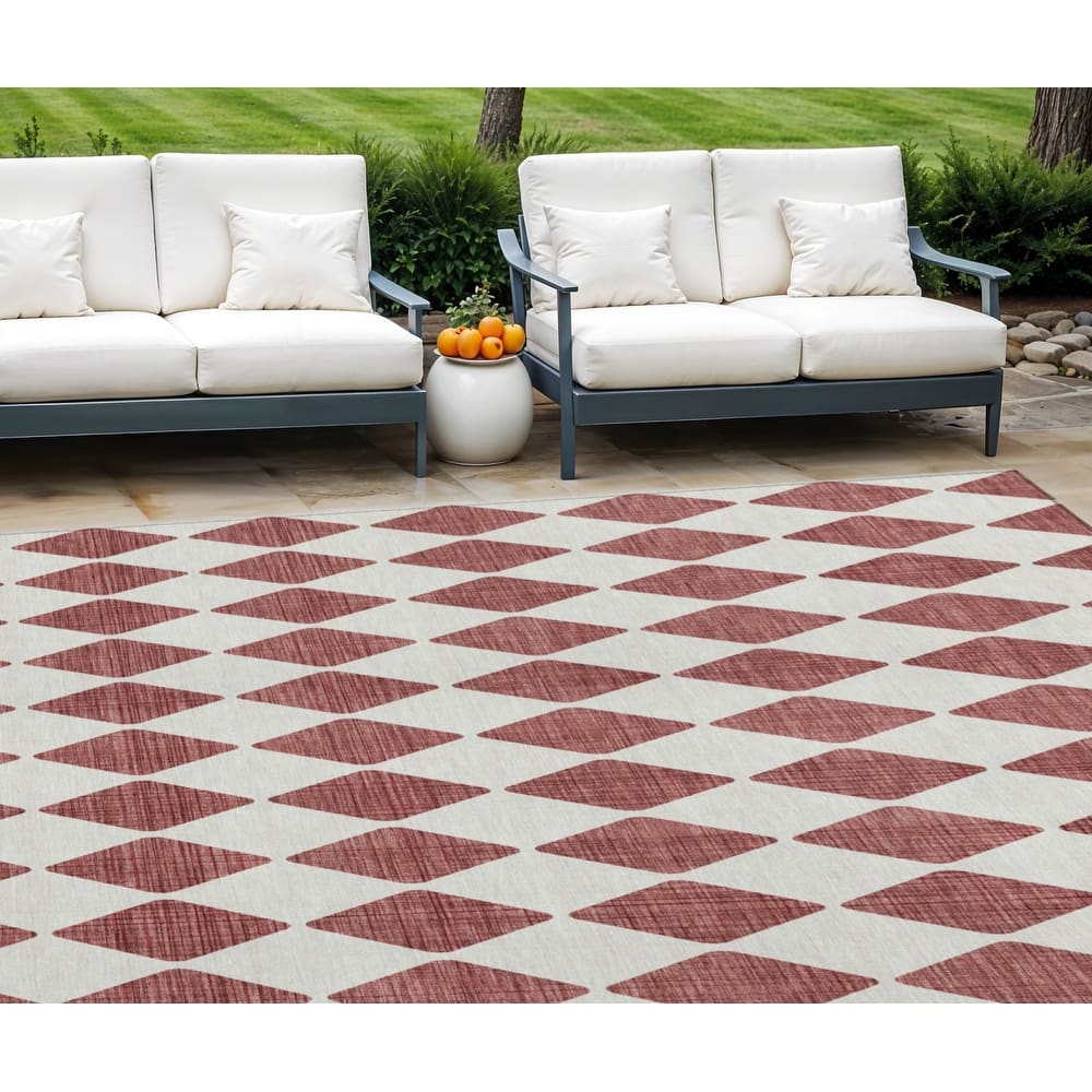HomeRoots Geometric Transitional Rectangle Outdoor Rug