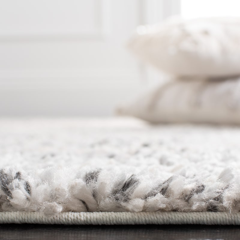 SAFAVIEH Berber Shag Bonaria Modern 1.2-inch Thick Rug