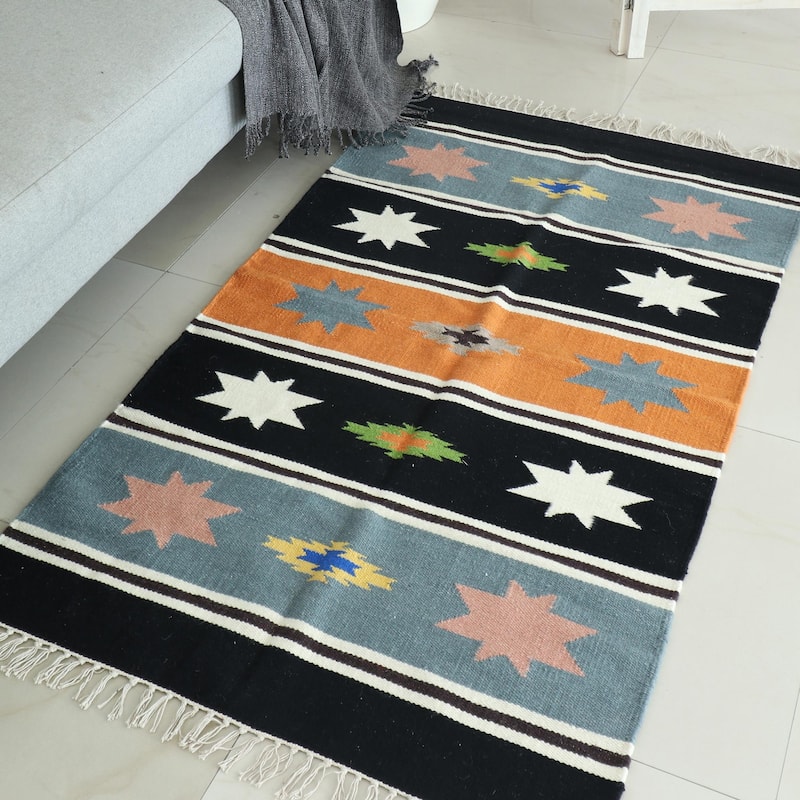Novica Handmade Fireworks In The Sky Hand-Woven Wool Area Rug (3 X 5) - 3' x 5'