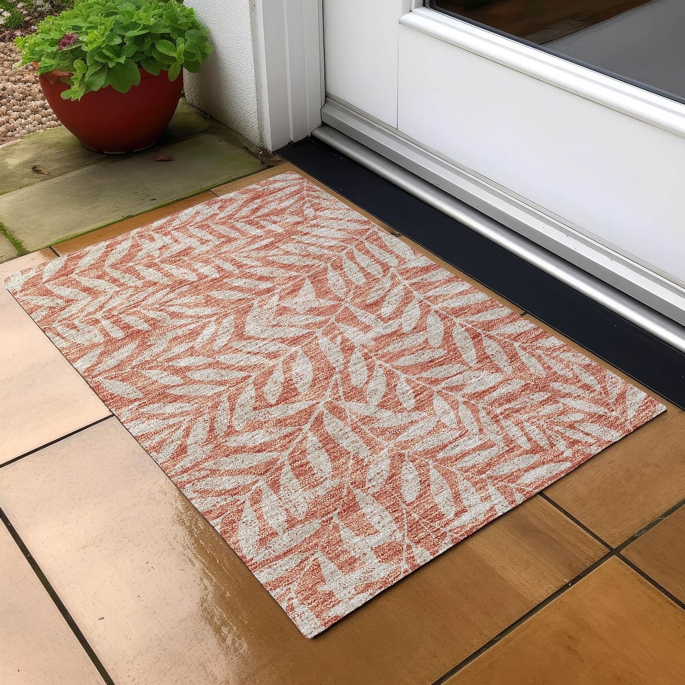 Machine Washable Indoor/ Outdoor Chantille Palm Rug