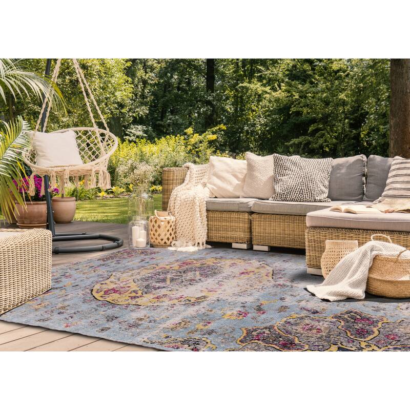 Spring Collection - Blue/Yellow Vintage Medallion Indoor/Outdoor Rug