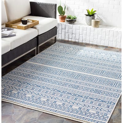 Wade Indoor/ Outdoor Tribal Stripe Area Rug