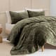 Wonderful Diamond Velvet 3 Piece Quilt Set