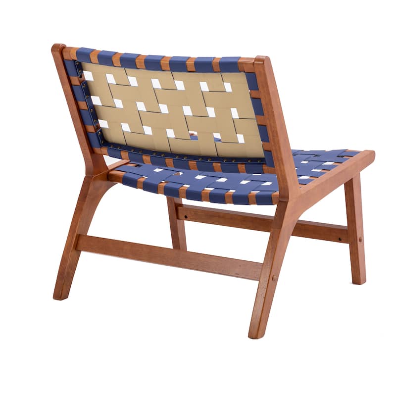 Wooden Living Room Lounge Chair With White Wool Carpet