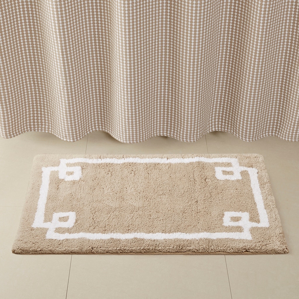 https://ak1.ostkcdn.com/images/products/is/images/direct/af12f2c6385ee4c20e45d251bb07df8cdfb5f8db/Evan-Cotton-Tufted-Bath-Rug-24x40.jpg