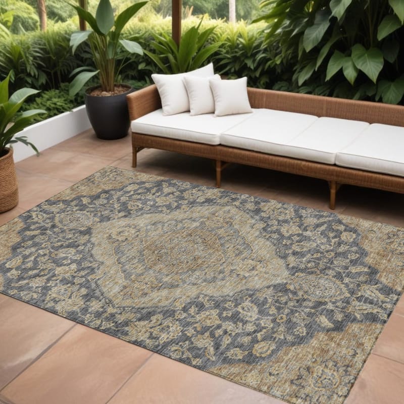 HomeRoots Oriental Traditional Rectangle Outdoor Rug - 8' X 10'