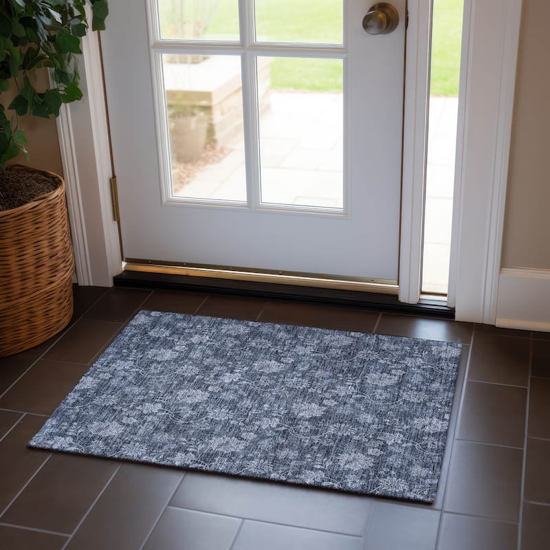 Machine Washable Indoor/ Outdoor Chantille Floral Farmhouse Rug - Blue - 1'8" x 2'6"