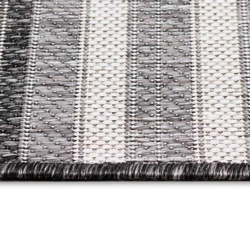 Liora Manne Malibu Faded Stripe Indoor/Outdoor Rug