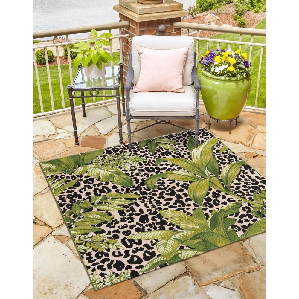 Outdoor Turgh Collection Area Rug