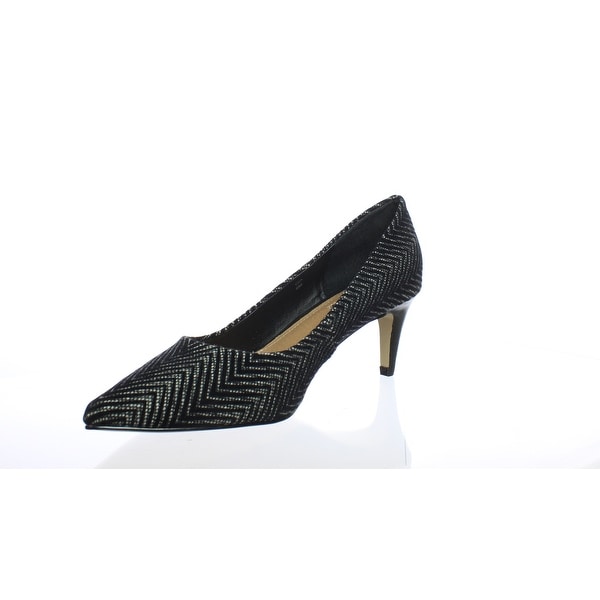 womens black pumps size 6