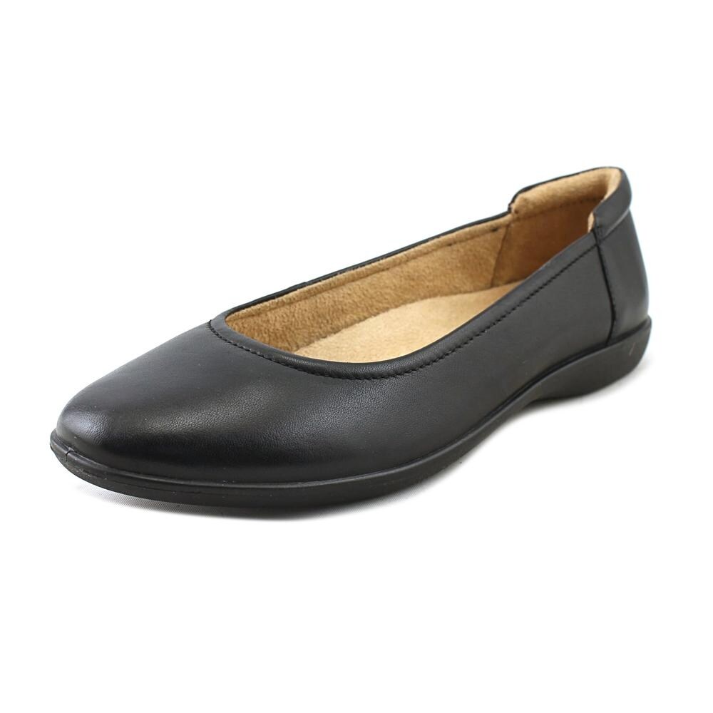 naturalizer flexy black flat