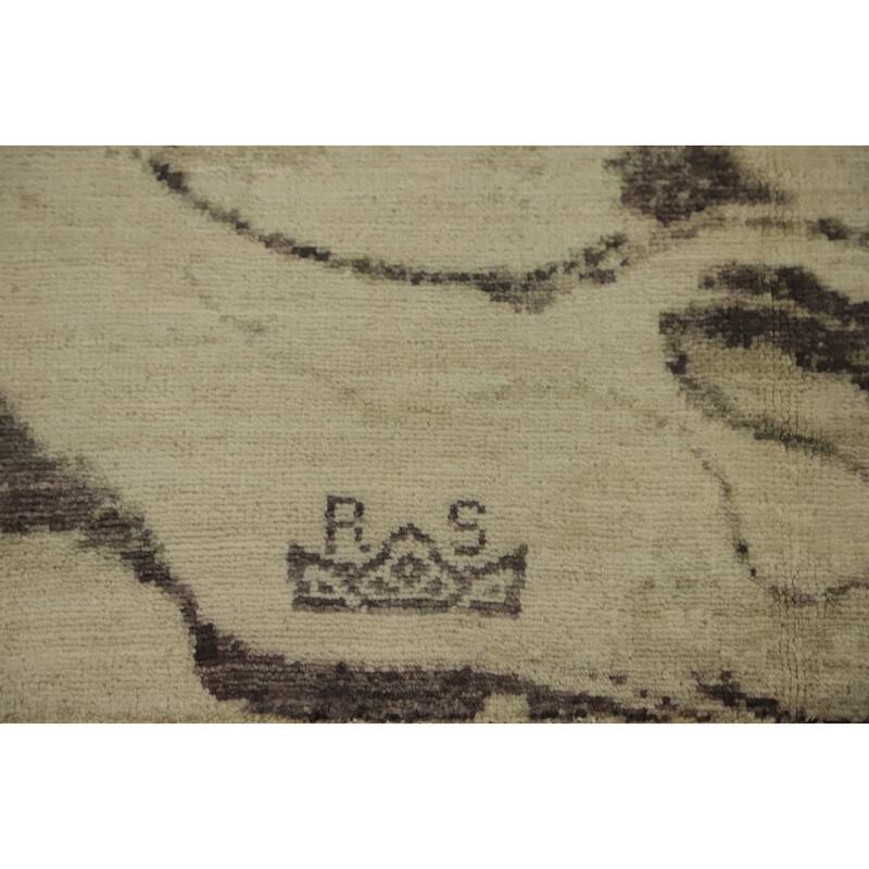 Hand Knotted Oriental 100% Wool Carpet Modern Abstract Beige & Ivories Modern Area Rug - 6' 4'' X 4' 9''