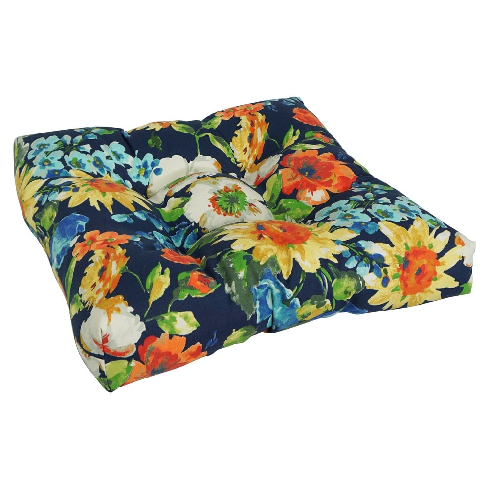19-inch Square Tufted Indoor/Outdoor Chair Cushion - 19" x 19"