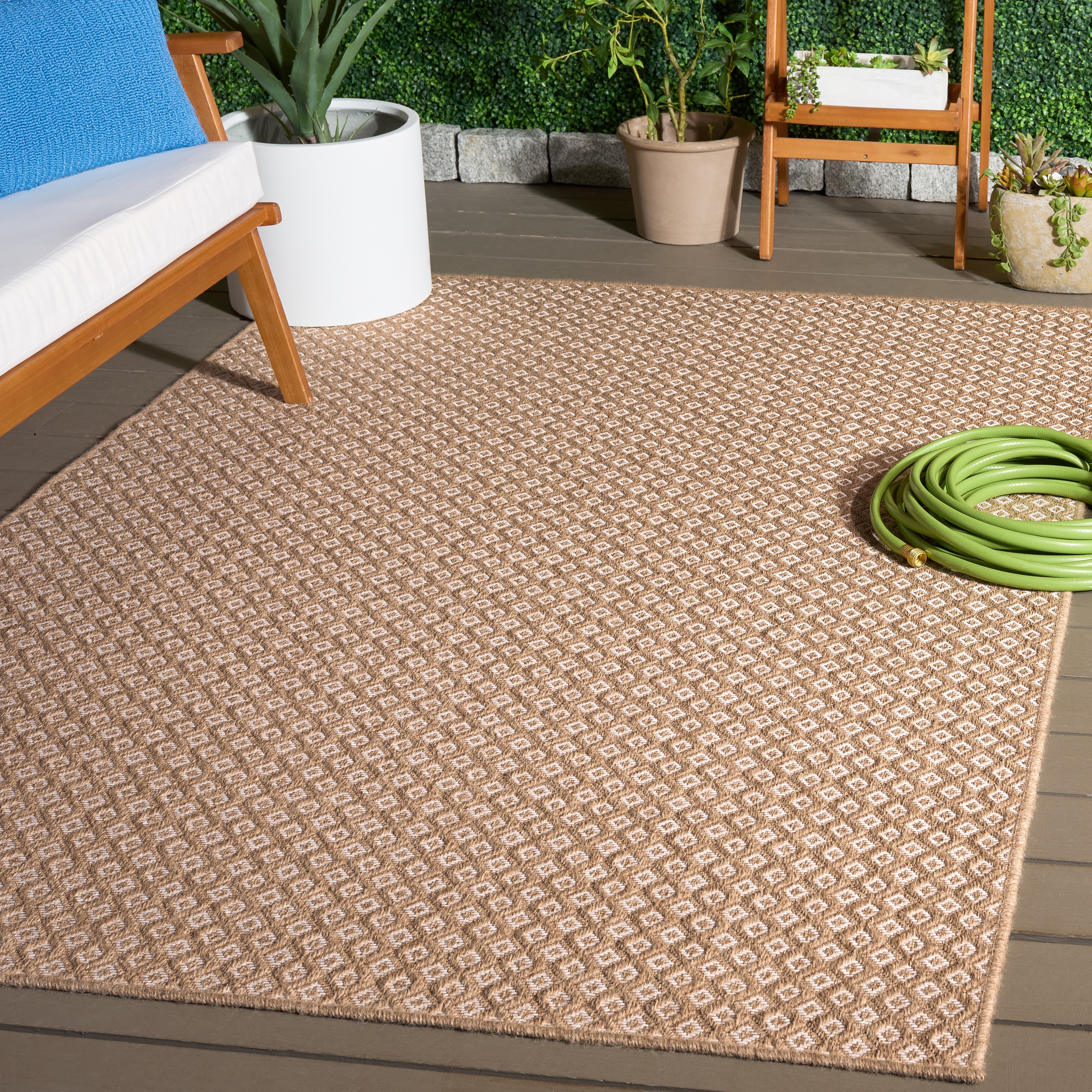 SAFAVIEH Sisal Performance Dominique Washable Indoor/Outdoor Rug - Weather Resistant & Easy Cleaning
